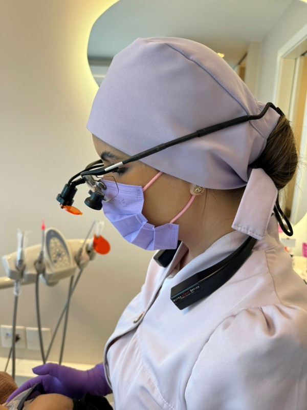 Imagem da etapa 2 do procedimento de implante dentário